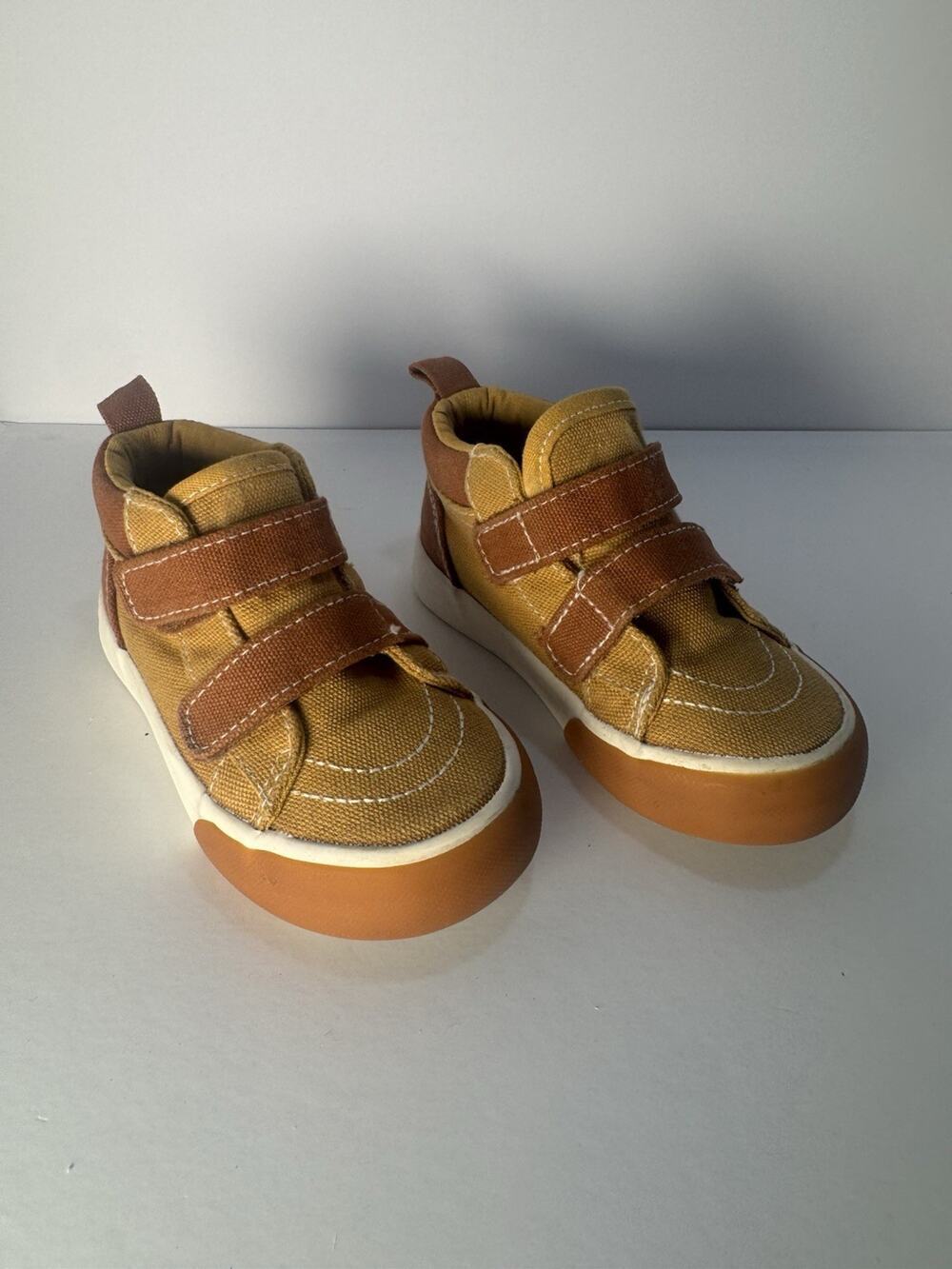 Cat & Jack TB Skate Sneak Toddler Size 7 Tan Combo Mid Top Hook Loop Shoes